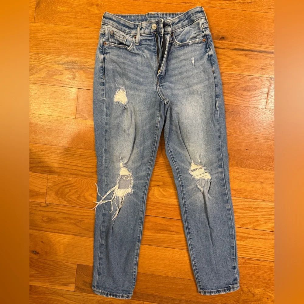 Stylish Old Navy Distressed Blue Jeans for Women